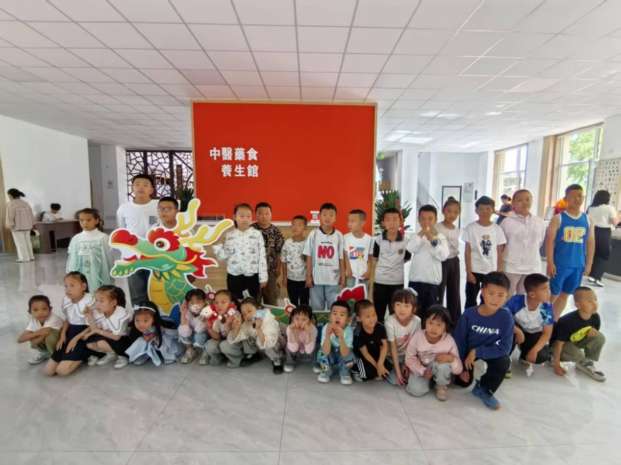 9877661.jpg 9877661.jpg